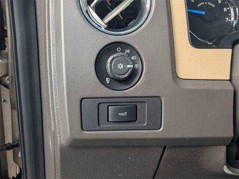 Used 2014 Ford F150 XLT w/ XLT Convenience Package image 12