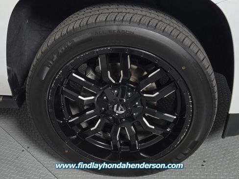 Used 2019 GMC Yukon Denali w/ Denali Ultimate Package AWD/4WD image 12