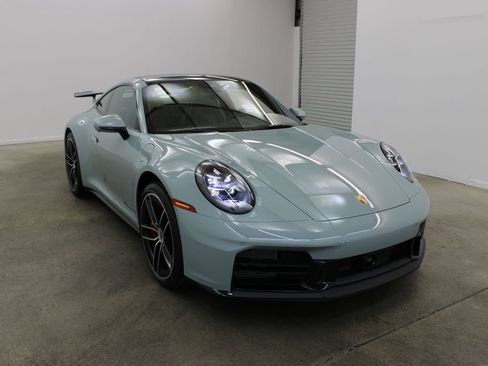New 2026 Porsche 911 Carrera 4S image 9