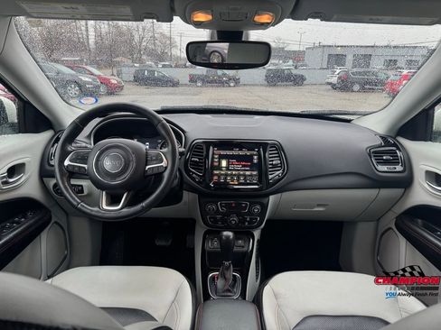 Used 2018 Jeep Compass Limited w/ Navigation Group image 27