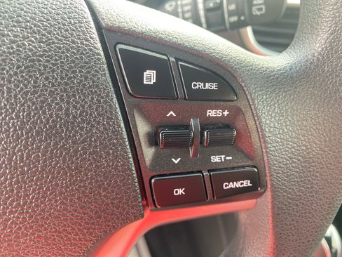 Used 2020 Hyundai Tucson Value w/ Cargo Package image 18