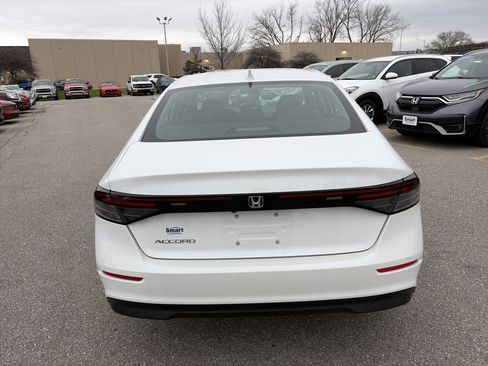 Used 2024 Honda Accord EX image 6