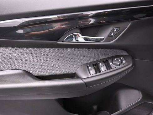 Used 2024 Chevrolet TrailBlazer LT w/ LT Cold Weather Package FWD image 13