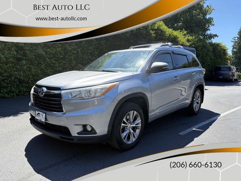 Used 2015 Toyota Highlander XLE AWD/4WD image 1