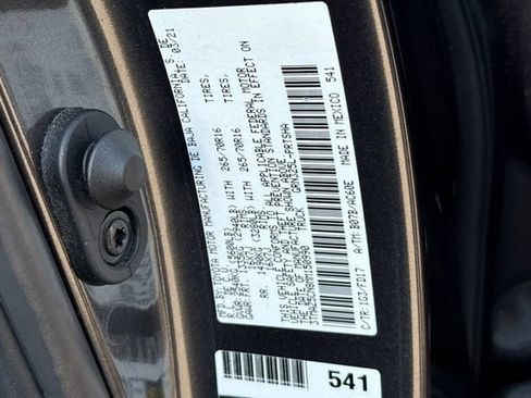 Used 2021 Toyota Tacoma TRD Off-Road w/ Technology Package RWD image 32