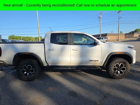 Used 2024 GMC Canyon AT4X AWD/4WD image 8