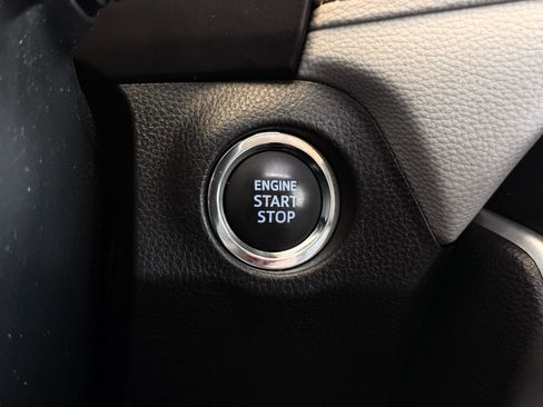 Used 2022 Toyota RAV4 XLE Premium image 35