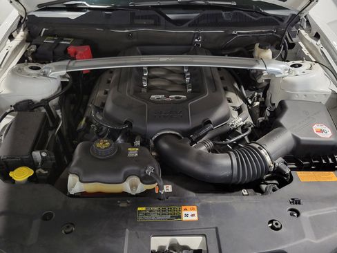 Used 2011 Ford Mustang GT Premium w/ Electronics Pkg RWD image 7