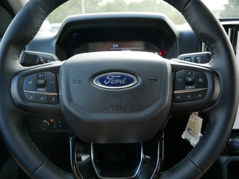 Used 2025 Ford Ranger XLT w/ Equipment Group 301A High AWD/4WD image 26