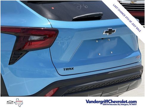 New 2026 Chevrolet Trax RS w/ Sunroof Package FWD image 6