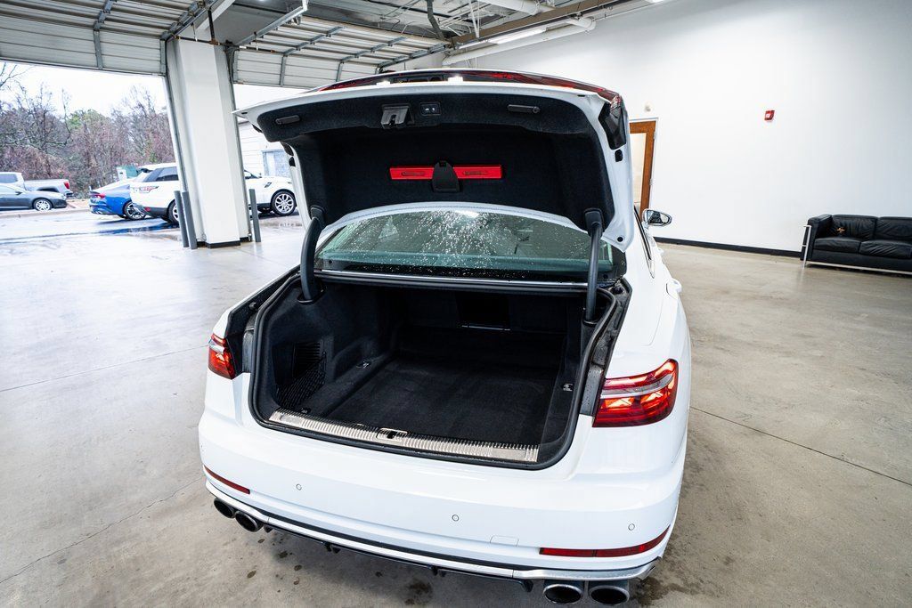 Used 2023 Audi S8 AWD/4WD image 60