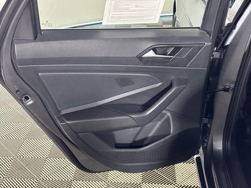 Certified 2025 Volkswagen Jetta S FWD image 19