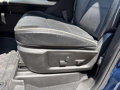 Used 2024 RAM 2500 Laramie image 12