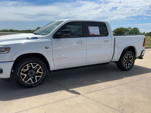 Used 2026 RAM 1500 Laramie w/ Laramie Southwest Edition AWD/4WD image 5