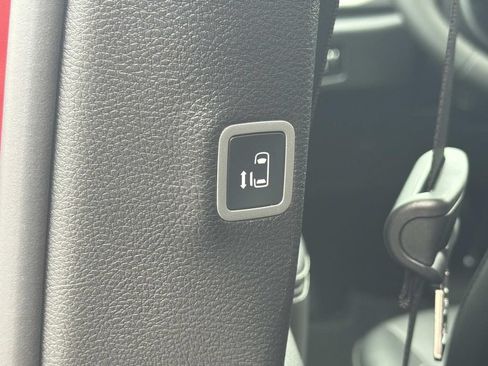 New 2027 Chrysler Pacifica Select AWD/4WD image 22