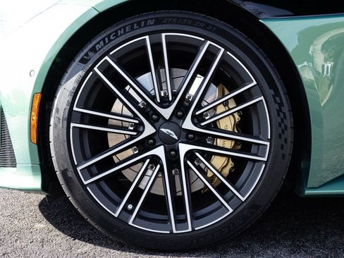 Used 2025 Aston Martin DB12 Volante image 73