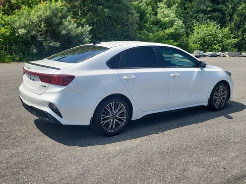 Used 2023 Kia Forte GT-Line w/ GT-Line Premium Package FWD image 5