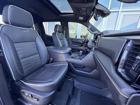 Used 2023 GMC Sierra 1500 AT4X image 16