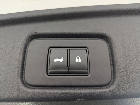 Used 2022 Nissan Pathfinder Platinum w/ Cargo Package image 20