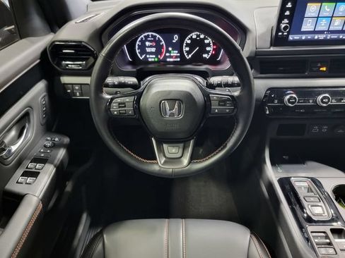Certified 2024 Honda Pilot TrailSport image 23