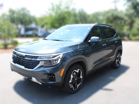 Certified 2025 Kia Seltos S AWD/4WD image 15