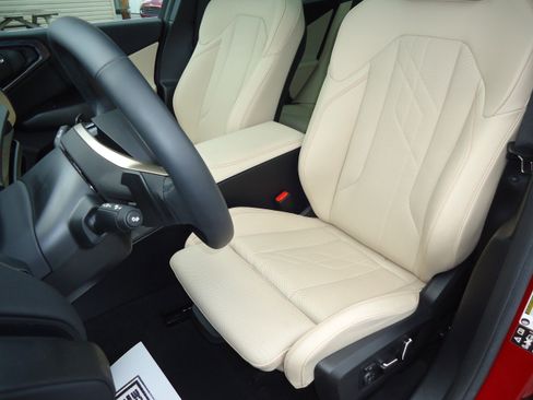 Used 2025 BMW X3 xDrive30i w/ Premium Package AWD/4WD image 23