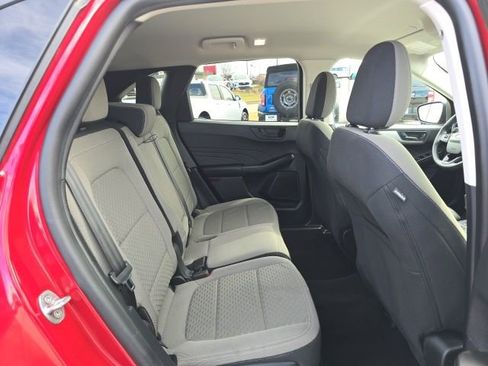 Certified 2022 Ford Escape SE w/ SE Sport Appearance Package image 17
