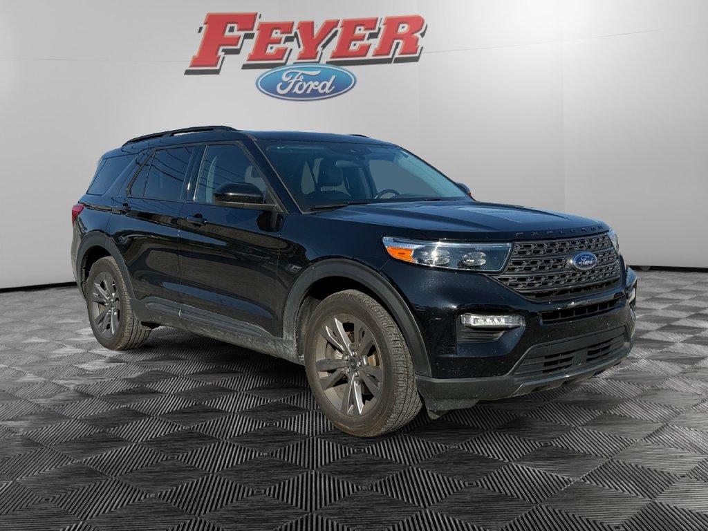 Certified 2023 Ford Explorer XLT w/ Equipment Group 202A RWD image 7