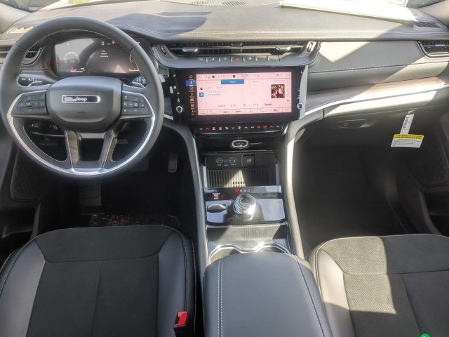 New 2027 Jeep Grand Cherokee Altitude AWD/4WD image 14