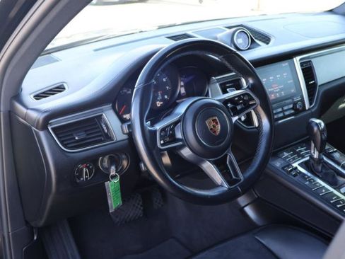 Used 2017 Porsche Macan GTS image 18