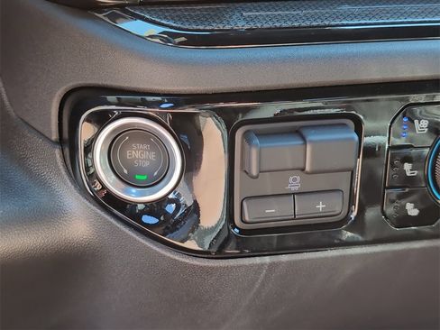 New 2026 Chevrolet Silverado 1500 ZR2 w/ ZR2 Bison Edition image 18