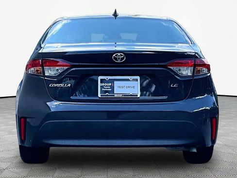 Used 2023 Toyota Corolla LE w/ LE Premium Package FWD image 5