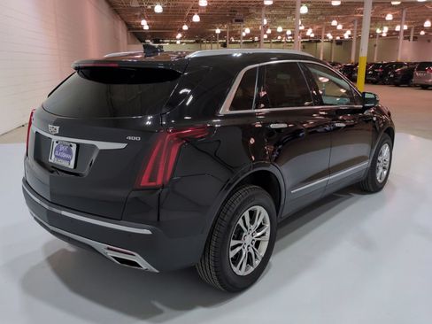 Used 2020 Cadillac XT5 Premium Luxury w/ LPO, Floor Liner Package AWD/4WD image 3