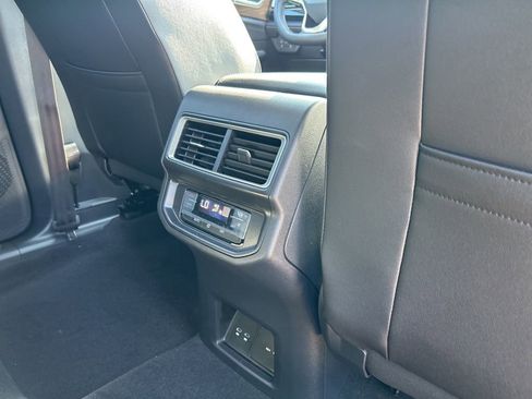 New 2026 Volkswagen Atlas SE FWD image 49