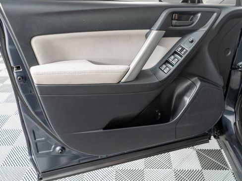 Used 2015 Subaru Forester 2.5i Premium w/ All-Weather Package image 24