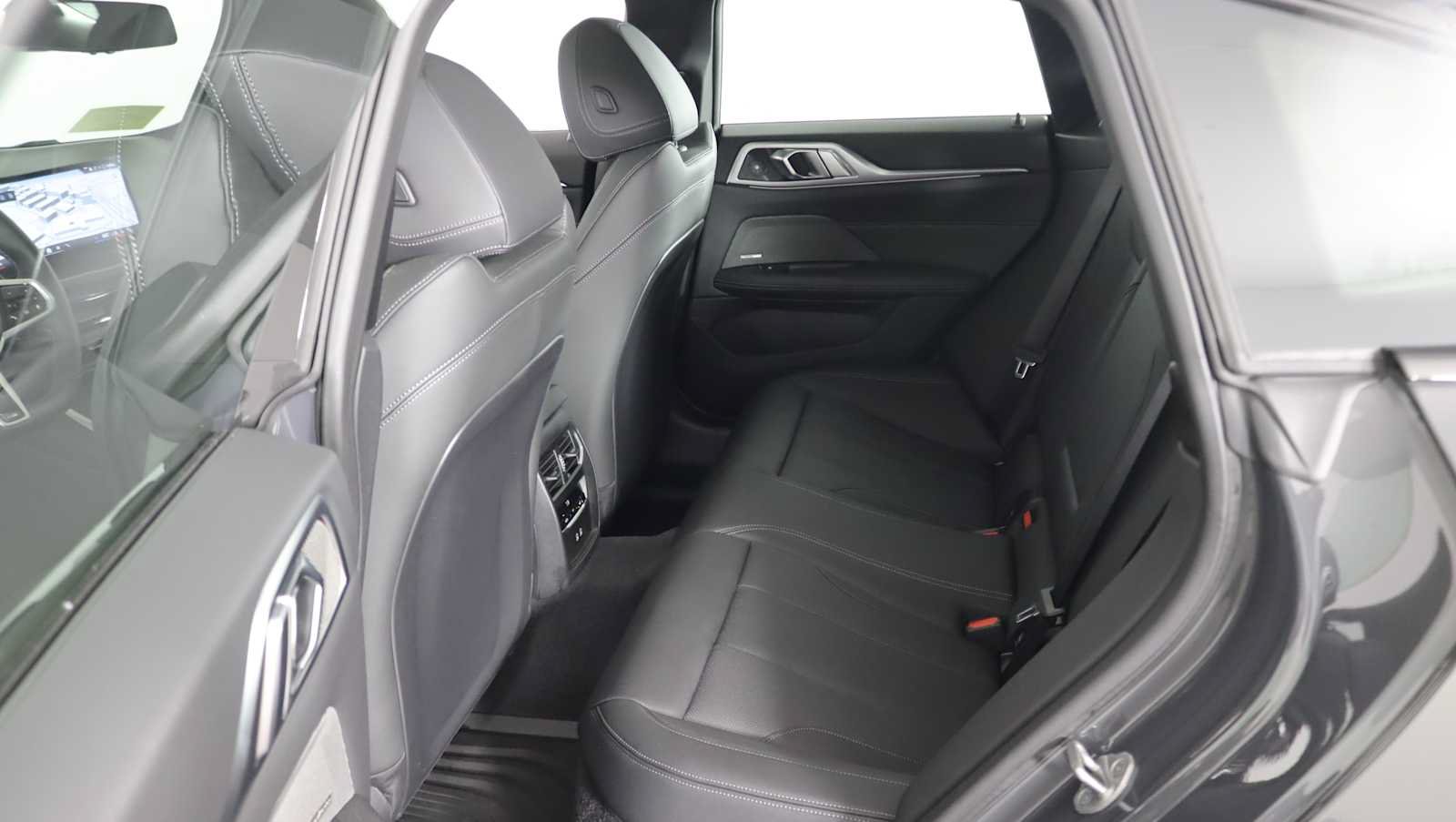 Used 2026 BMW 440i xDrive w/ Premium Package AWD/4WD image 13