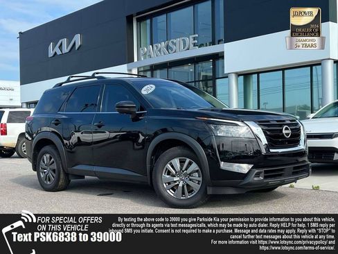 Used 2024 Nissan Pathfinder SV AWD/4WD image 1