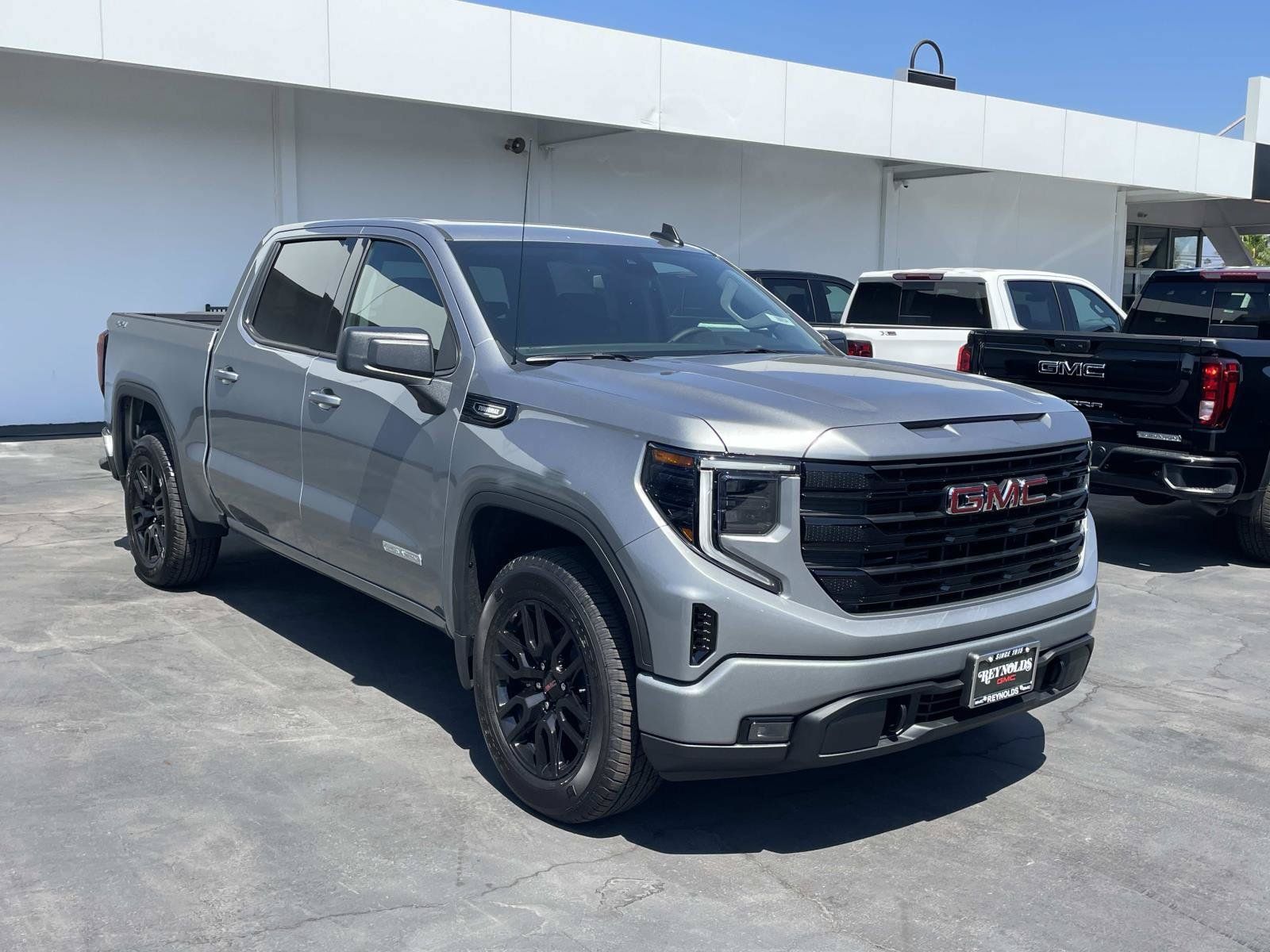 New 2026 GMC Sierra 1500 Elevation AWD/4WD image 3
