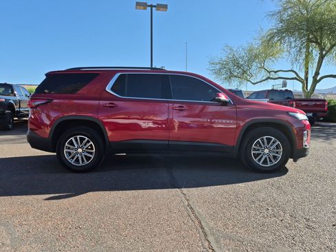 Used 2023 Chevrolet Traverse LT AWD/4WD image 4