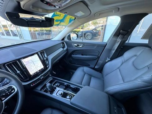 Certified 2025 Volvo XC60 B5 Plus AWD/4WD image 22