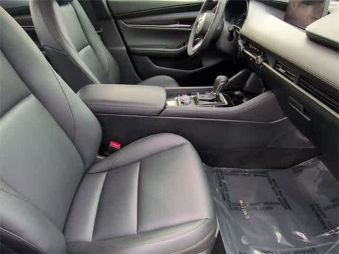 Used 2024 MAZDA MAZDA3 s image 22