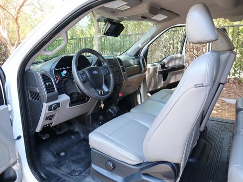 Used 2017 Ford F550 2WD SuperCab Super Duty image 29