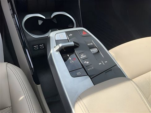 Used 2023 BMW X1 xDrive28i w/ Convenience Package image 11