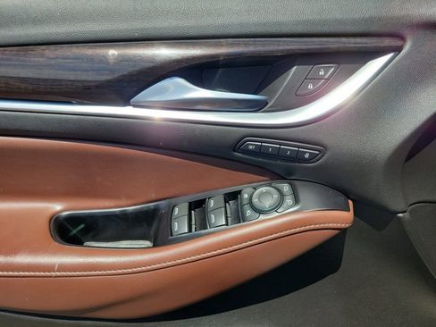 Used 2020 Buick Enclave Avenir w/ Avenir Technology Package FWD image 9