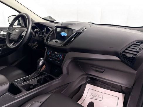 Used 2019 Ford Escape SEL image 31