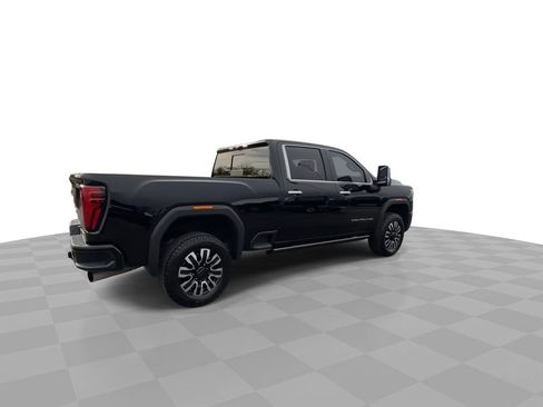Certified 2025 GMC Sierra 2500 Denali Ultimate w/ Max Trailering Package image 9