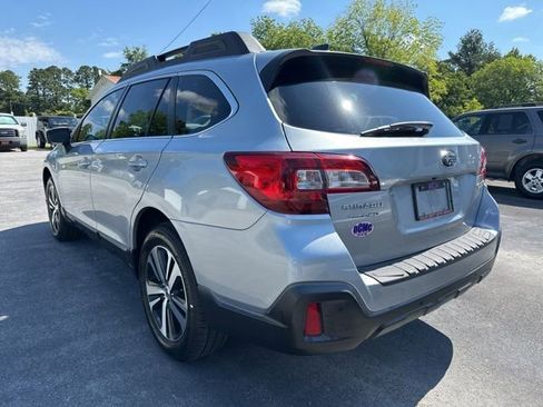 Used 2019 Subaru Outback 2.5i Limited AWD/4WD image 5