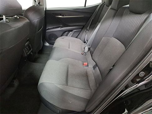 Used 2025 Toyota Camry LE image 12