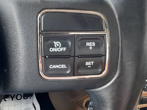 Used 2012 Jeep Wrangler Sahara w/ Connectivity Group AWD/4WD image 15