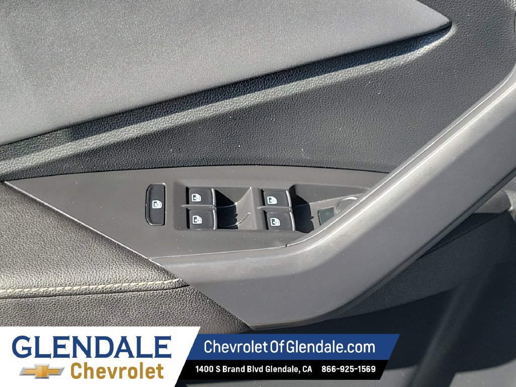 Used 2025 Volkswagen Jetta SE FWD image 22